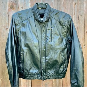 Vintage 70s Wilson’s Leather Bomber Jacket Size 42
